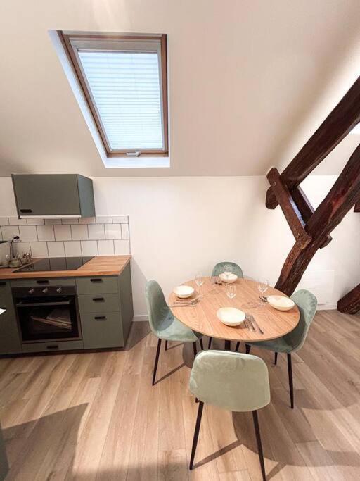 Le Cocoon Choisy-Le-Roi - Wifi, Parking Gratuit, Rer C Apartman Kültér fotó